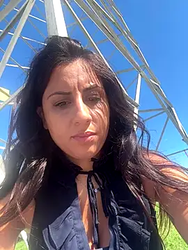 Snapshot of BabyLeopard chatting on 09.25.25 BabyLeopard online show from 09.25.25