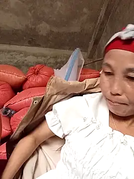 me-cute online show from 12.15.25