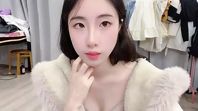 Freya7777 online show from 10.12.25