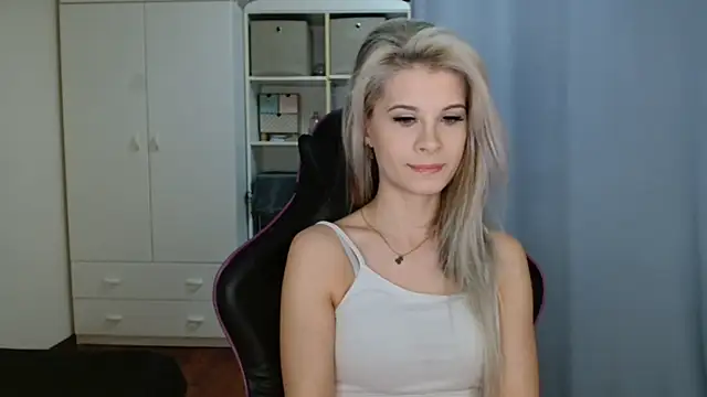 KristineGlow online show from 04.16.26