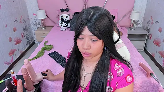 SafiroAgataaa online show from 10.18.25