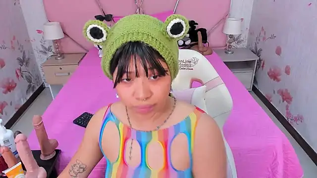 SafiroAgataaa online show from 10.25.25