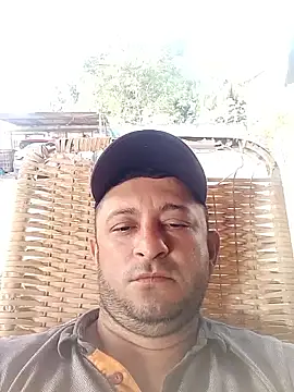 Snapshot of arnaldof50 chatting on 10.06.25 arnaldof50 online show from 10.06.25