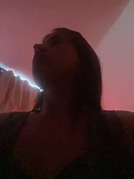 BrunnetAri  online show from 03.17.26