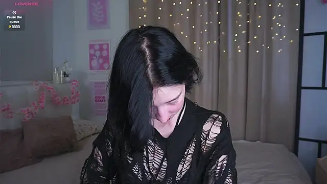 JuanaFriesz online show from 03.29.26