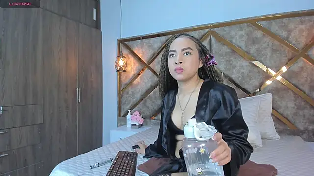 Lucia jane online show from 05.27.26