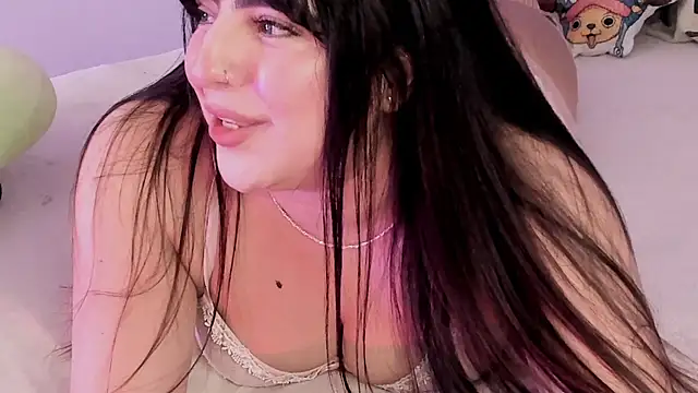 Camila Matinez  online show from 10.28.25