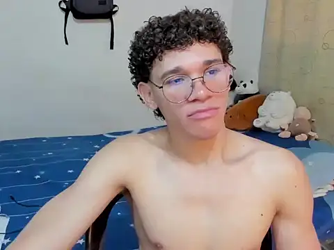 Tom Blues online show from 10.20.25