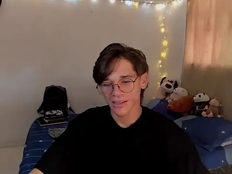 Tom Blues online show from 10.30.25