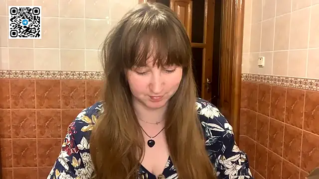 MaroonMoon  online show from 09.18.25