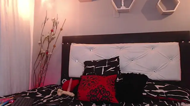 Meriiida online show from 09.12.25