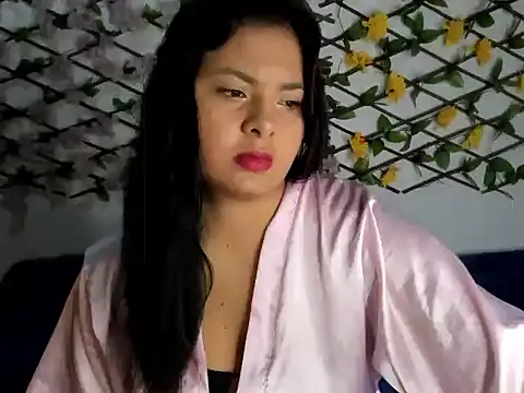 Snapshot of lizz_star chatting on 09.30.25 lizz star online show from 09.30.25