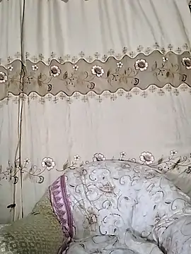 Vyxen   online show from 01.14.26