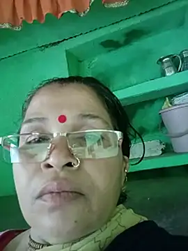 Snapshot of Manavi_x chatting on 06.18.26 Manavi x online show from 06.18.26