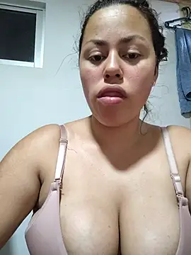 camila-titis online show from 07.25.26