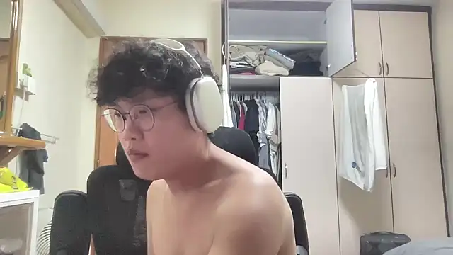 Passionatetwink2 online show from 02.12.26