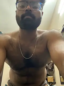 Snapshot of DJLOVE280825 chatting on 10.10.25 DJLOVE280825 online show from 10.10.25