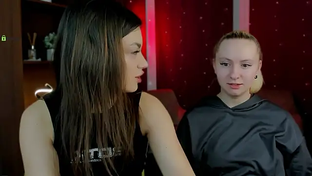 mila glow1 online show from 02.04.26