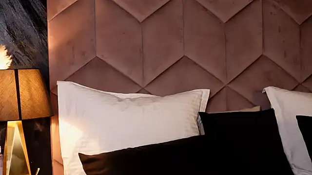 EvaRhea online show from 09.29.25