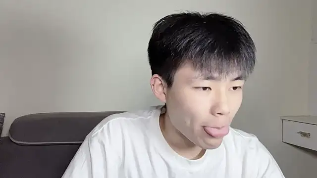 xiaoyang5200 online show from 10.31.25