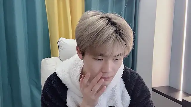 xiaoyang5200 online show from 03.05.26