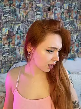 LunaMillie online show from 04.10.26