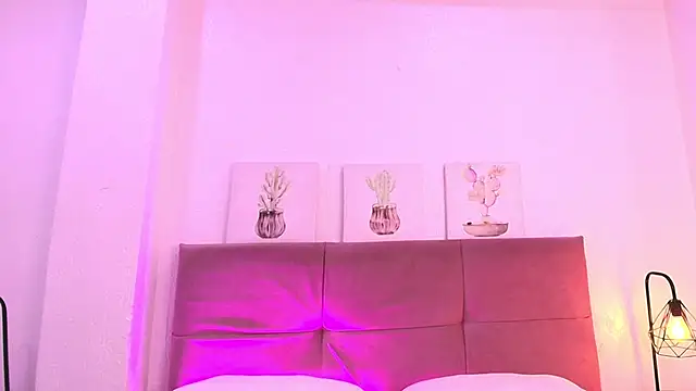 CamiilaGlow online show from 09.27.25