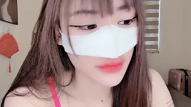 MaiLiiil online show from 09.12.25