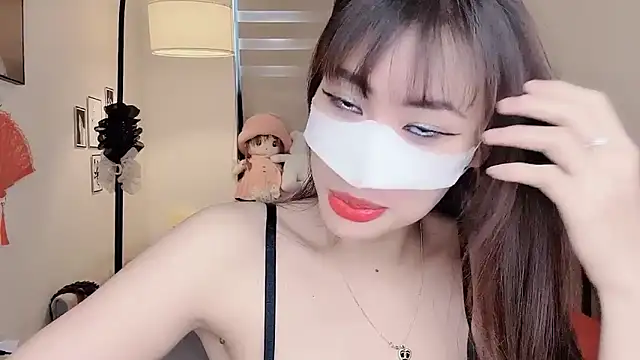 MaiLiiil online show from 09.20.25