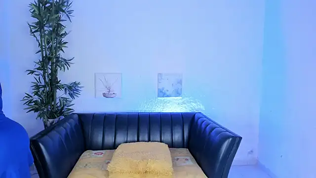 Snapshot of samanee_konn chatting on 09.17.25 samanee konn online show from 09.17.25