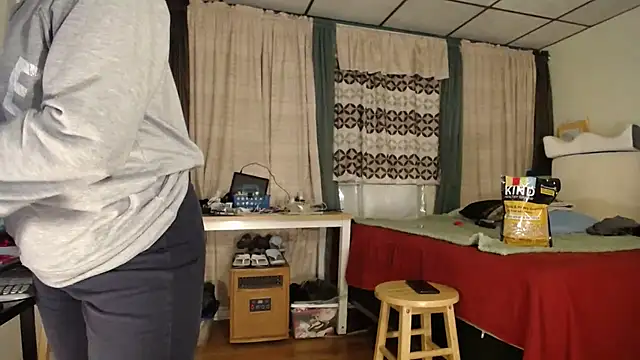 ANALTRAINING4U2 online show from 03.21.25