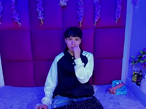 Bruno Cruzz online show from 10.05.25