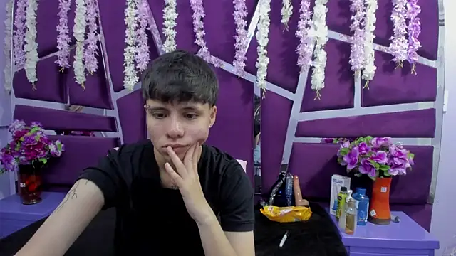 Bruno Cruzz online show from 02.17.26