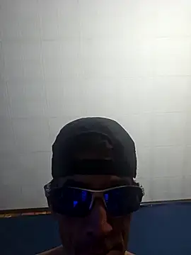 Snapshot of scarletsky89 chatting on 09.29.25 scarletsky89 online show from 09.29.25