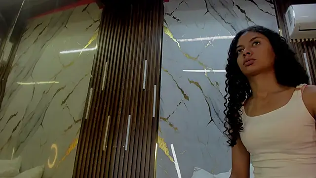 VictoriaDuart online show from 12.05.25