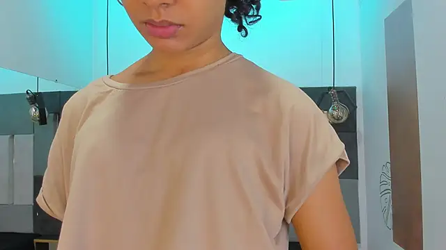 VictoriaDuart online show from 02.19.26