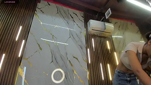 VictoriaDuart online show from 03.04.26