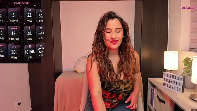  Sara london  online show from 09.21.25