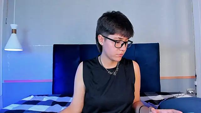 Tsuki Maru online show from 11.20.25