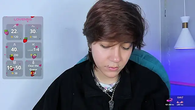 Tsuki Maru online show from 04.13.26