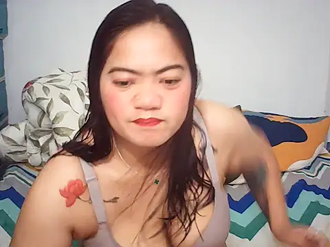 Snapshot of sexylhane chatting on 10.25.25 sexylhane online show from 10.25.25