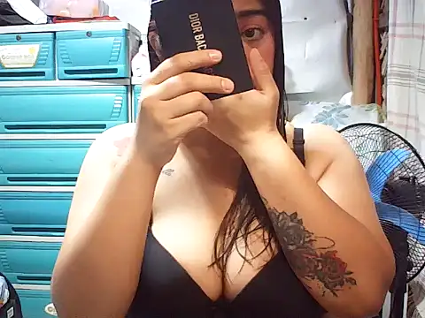 Snapshot of sexylhane chatting on 01.18.26 sexylhane online show from 01.18.26