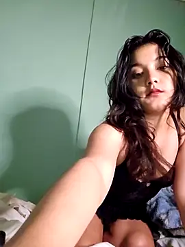 Snapshot of Hellenlin chatting on 09.28.25 Hellenlin online show from 09.28.25