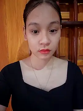 Snapshot of ChiecumBae chatting on 09.27.25 ChiecumBae online show from 09.27.25