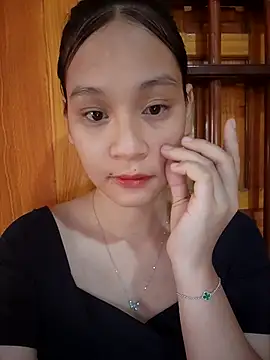 Snapshot of ChiecumBae chatting on 10.03.25 ChiecumBae online show from 10.03.25
