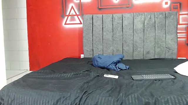 catalina hard love online show from 10.02.25