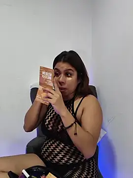 GabyMontenegro online show from 02.17.26