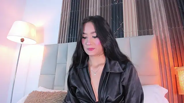 Nicolqueen  online show from 04.06.26