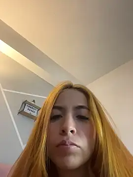 Snapshot of Little_ginger chatting on 10.24.25 Little ginger online show from 10.24.25