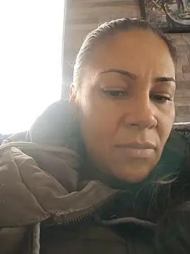 KittyHoleshot87 online show from 02.19.26